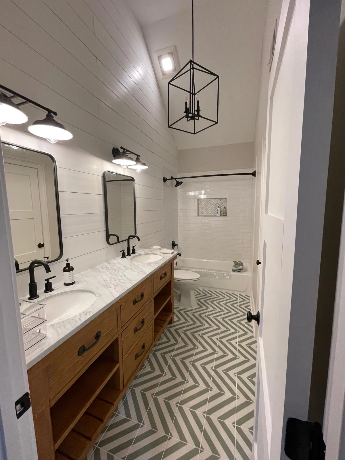 Inlay Bathrooms